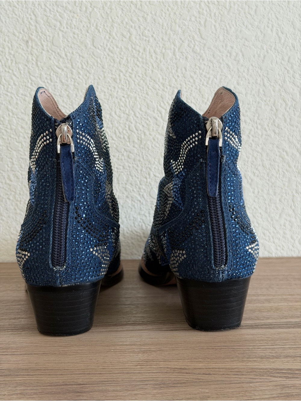 Lola Cruz Blue Star Crystal Embellished Western Ankle Boots Statement Booties 38 - Picture 11 of 14